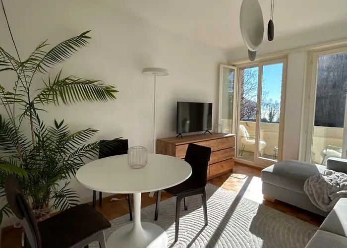 Cityscape Pres De Lausanne Апартаменты *